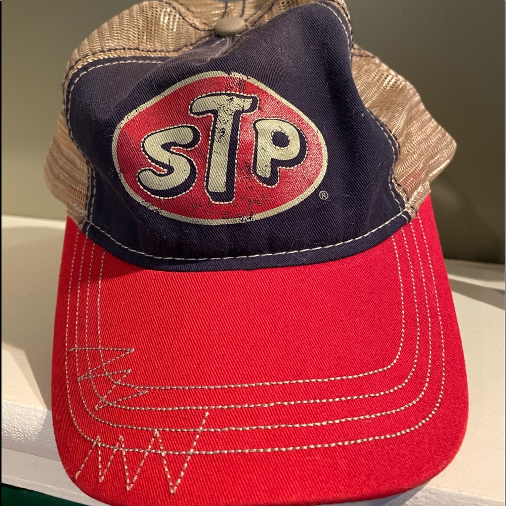 Men’s cap by STP